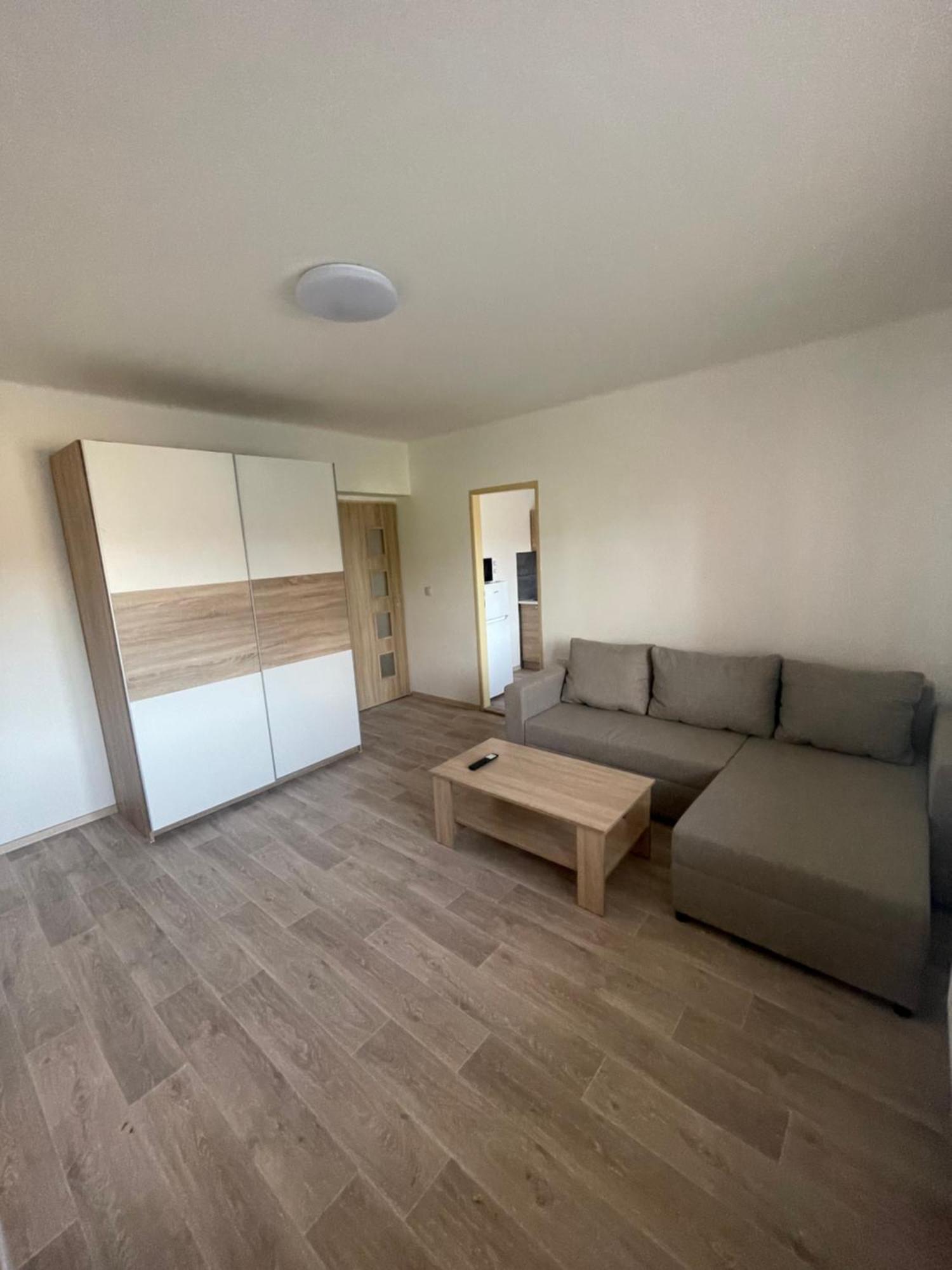 Apartmany Ferie ديشين المظهر الخارجي الصورة