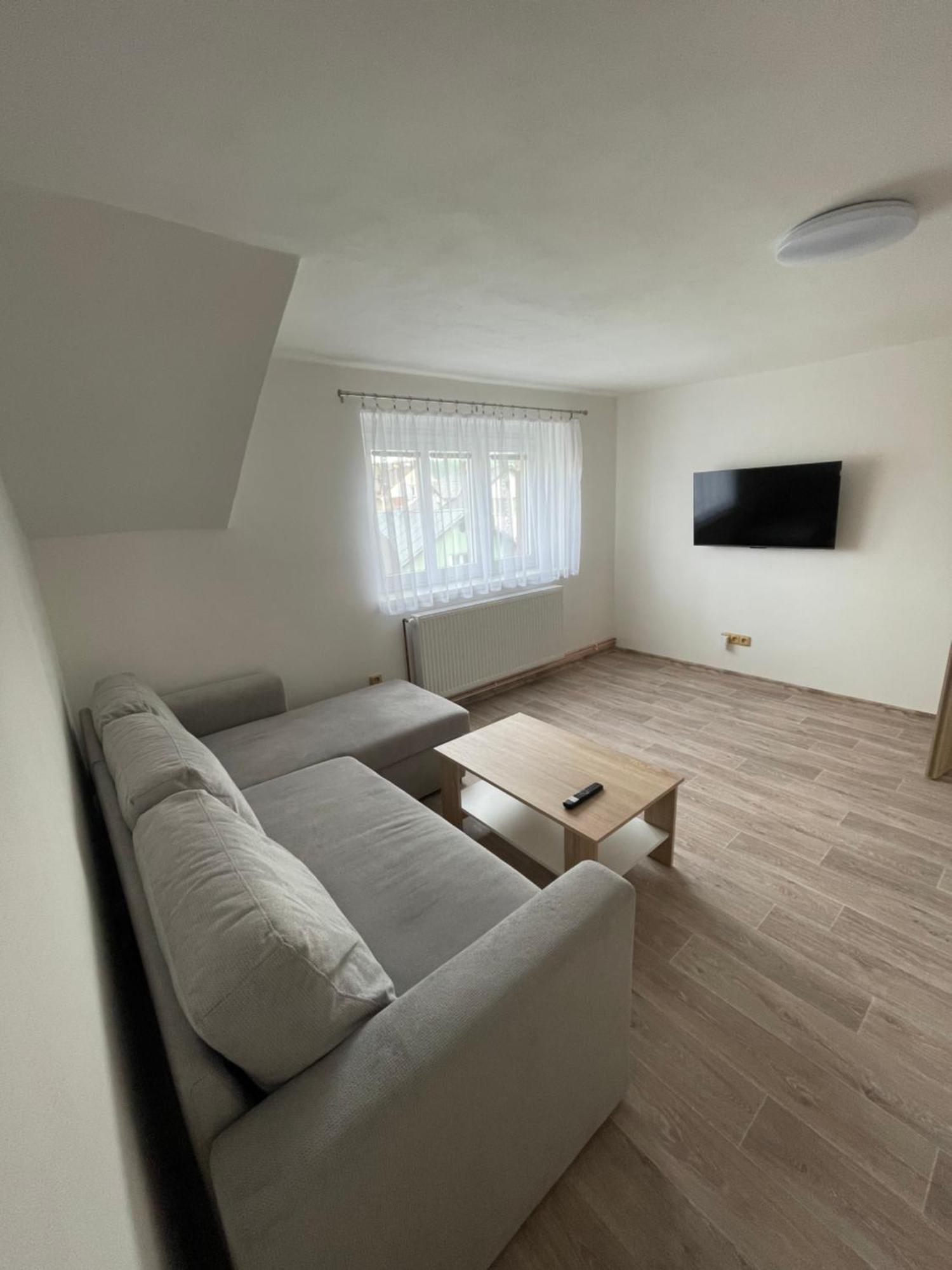 Apartmany Ferie ديشين المظهر الخارجي الصورة
