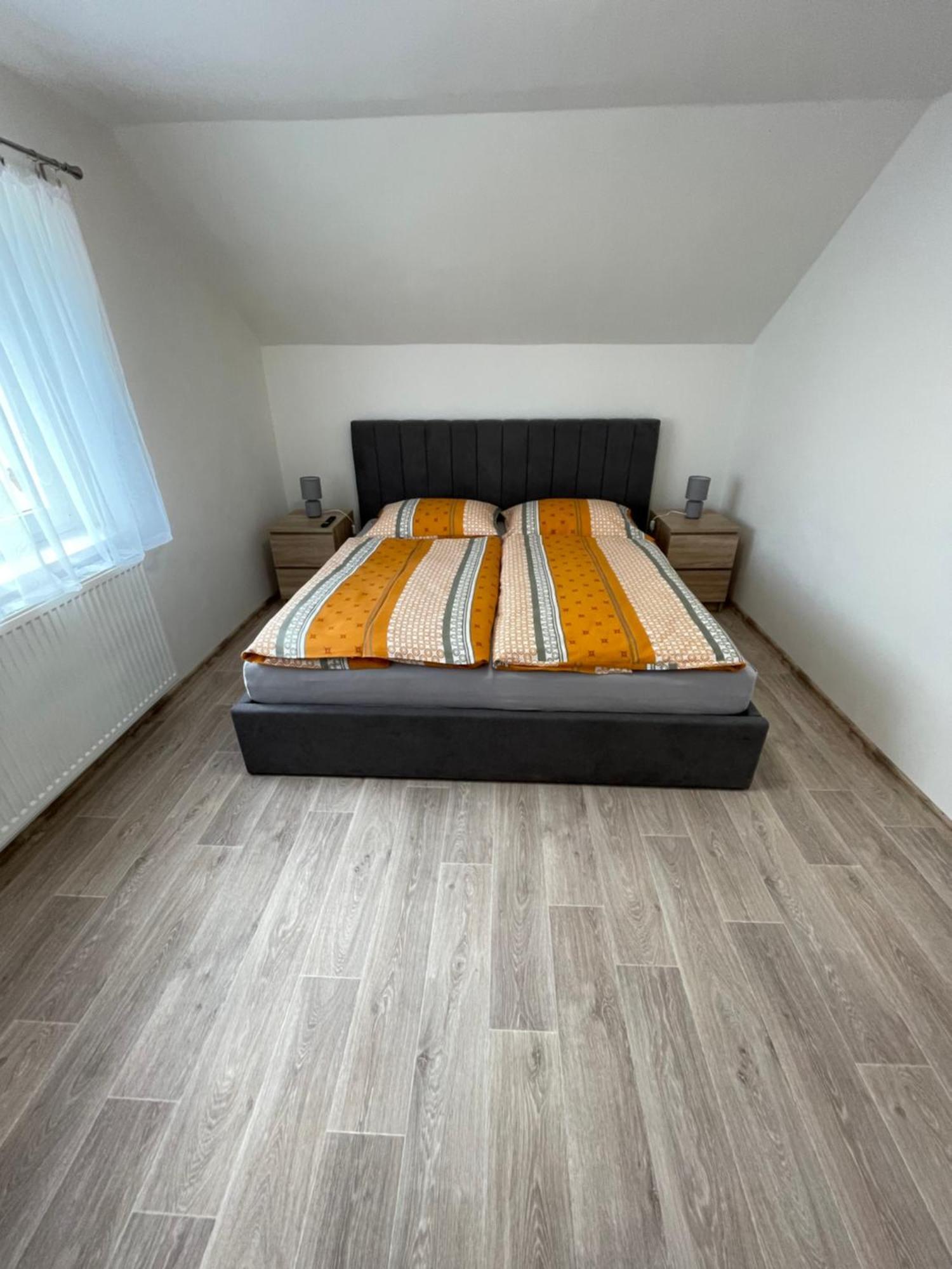 Apartmany Ferie ديشين المظهر الخارجي الصورة